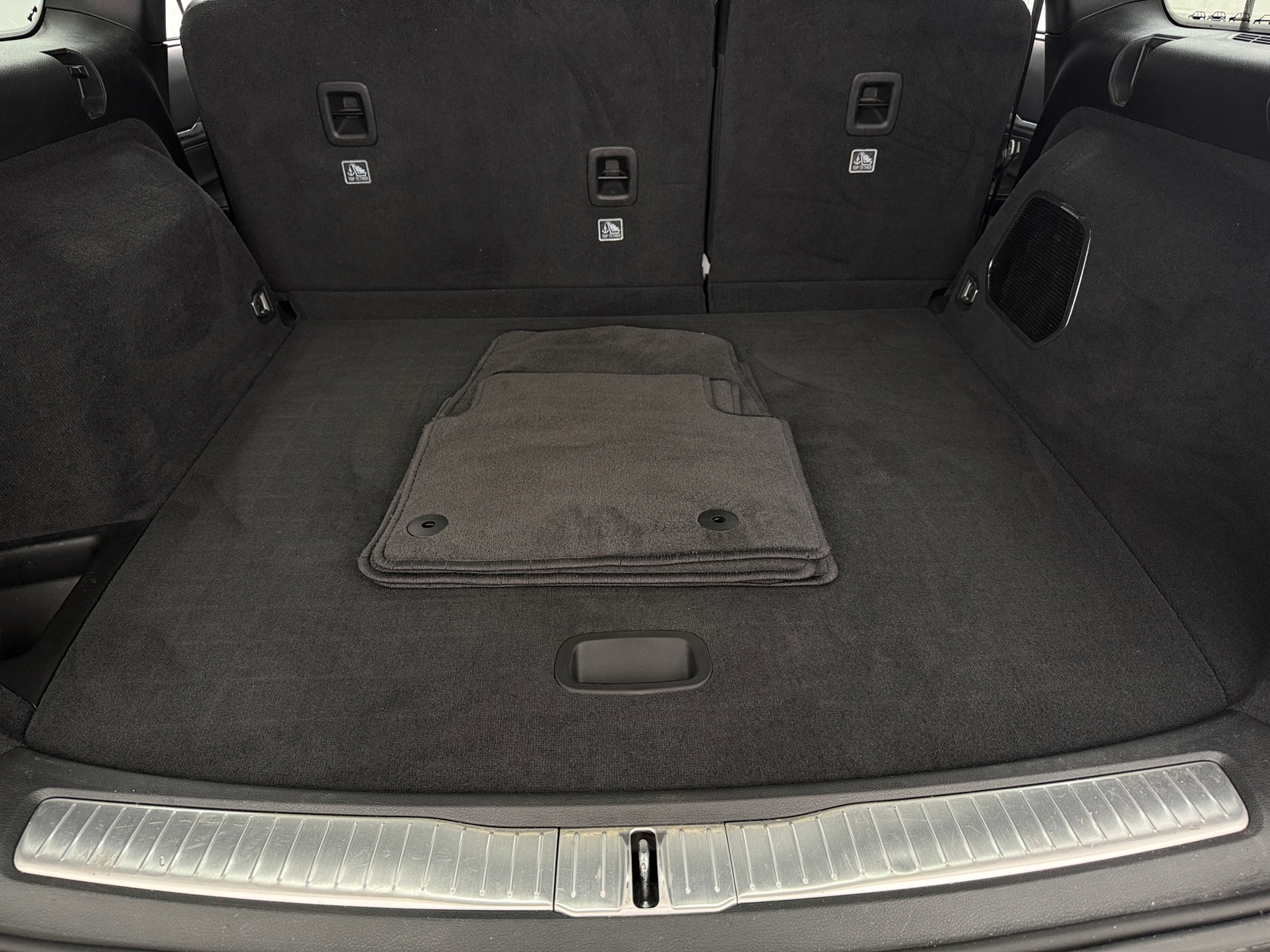 Thumbnail: 2023 Jeep Grand Cherokee - 6