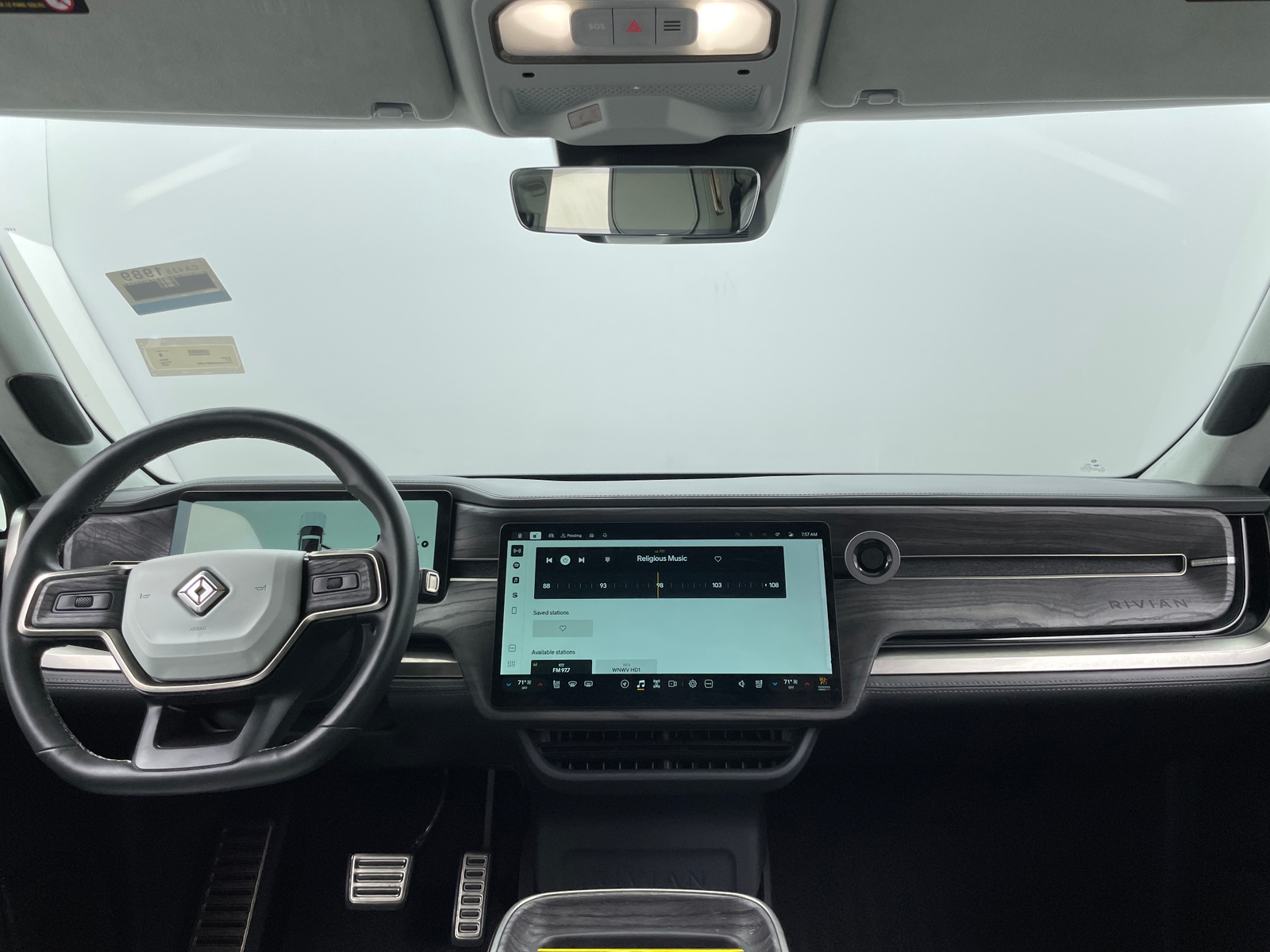 Thumbnail: 2022 Rivian R1T - 2