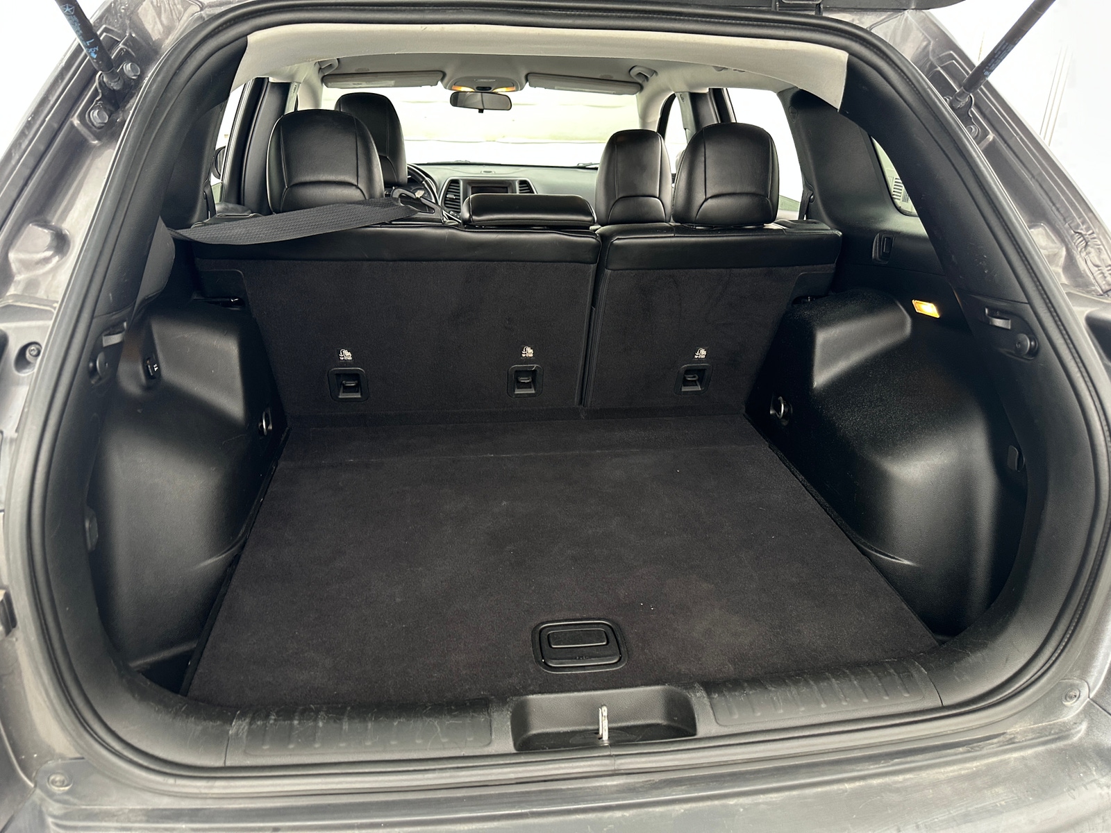 Thumbnail: 2019 Jeep Cherokee - 7