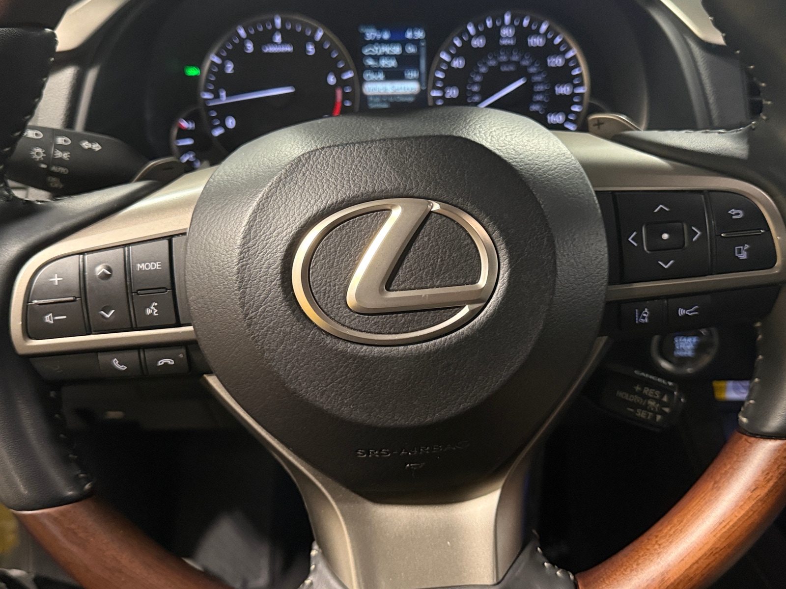 Thumbnail: 2022 Lexus RX - 4