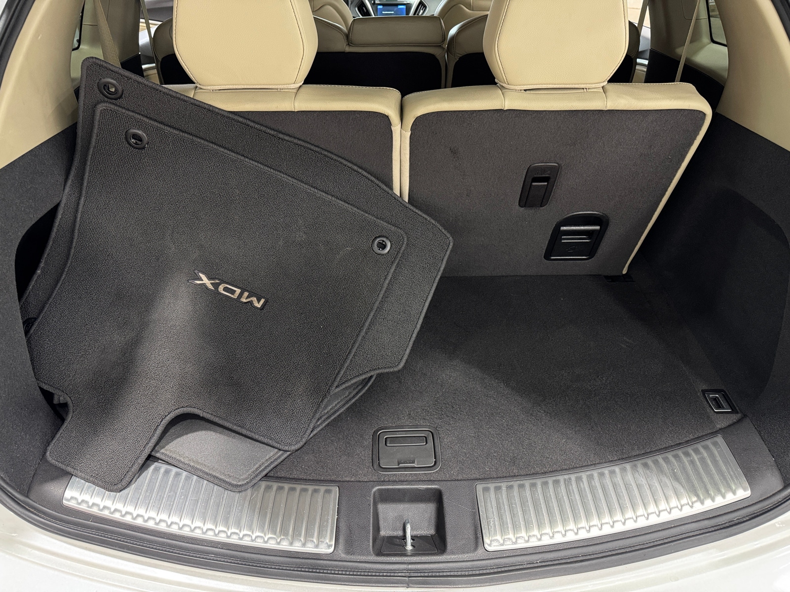 Thumbnail: 2020 Acura MDX - 6