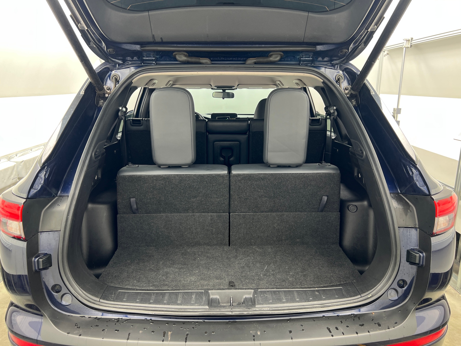 Thumbnail: 2024 Mitsubishi Outlander - 6