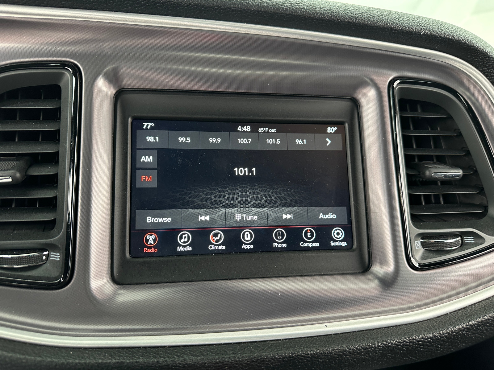 Thumbnail: 2019 Dodge Challenger - 3