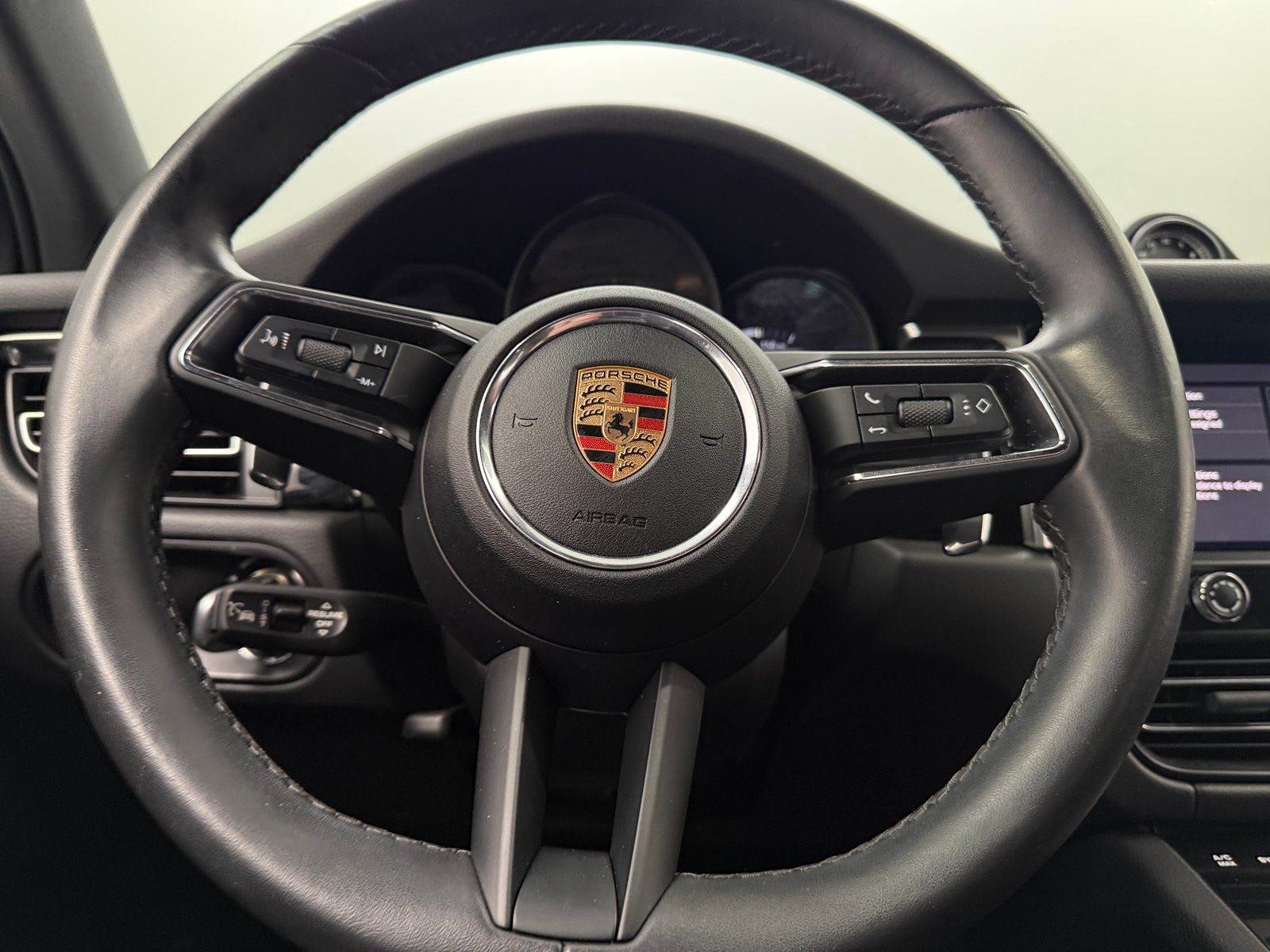 Thumbnail: 2024 Porsche Macan - 4