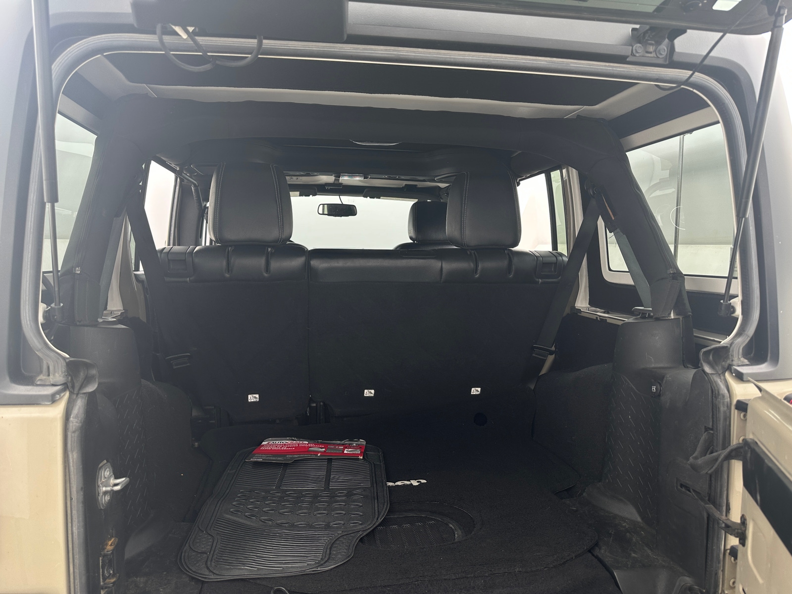 Thumbnail: 2017 Jeep Wrangler - 6