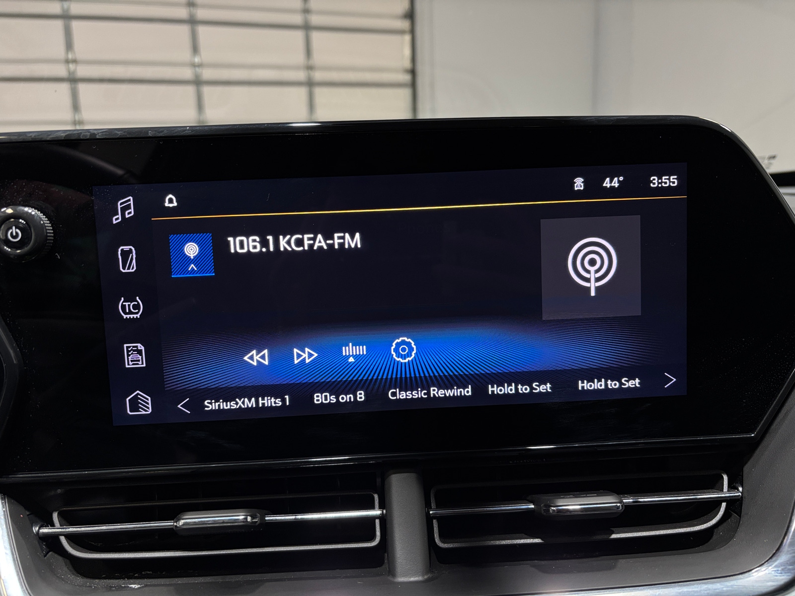 Thumbnail: 2025 Chevrolet Trax - 4