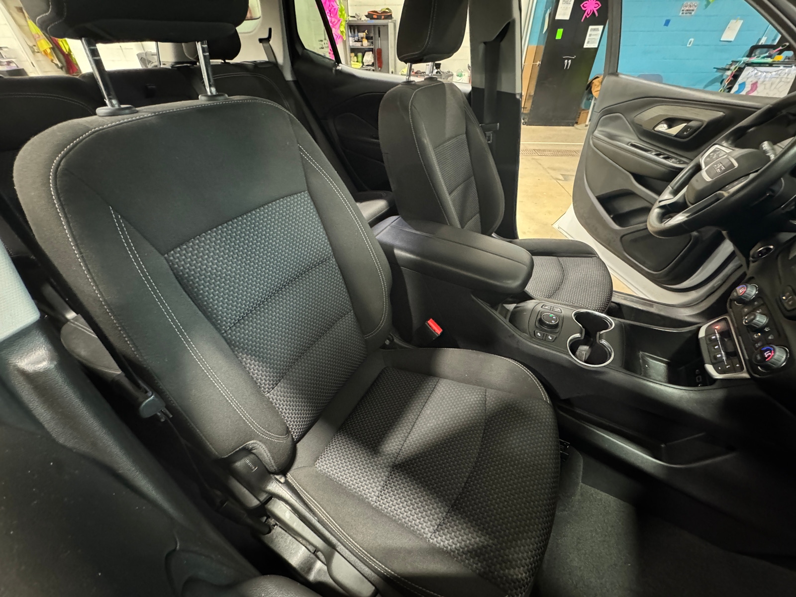 Thumbnail: 2022 GMC Terrain - 2