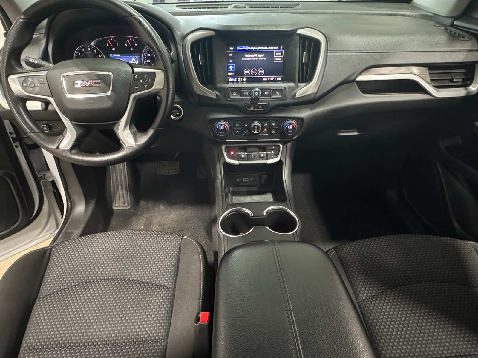 Thumbnail: 2022 GMC Terrain - 3