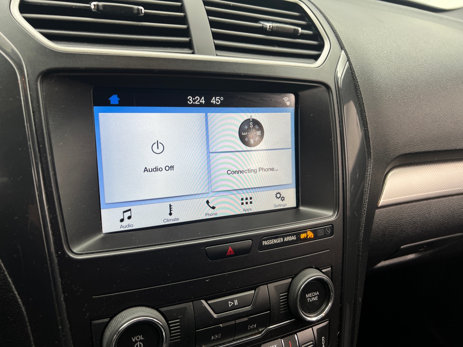 Thumbnail: 2019 Ford Explorer - 4