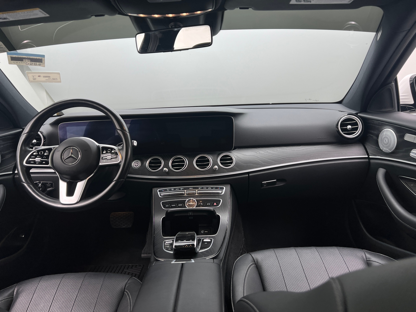 Thumbnail: 2020 Mercedes-Benz E-Class - 2