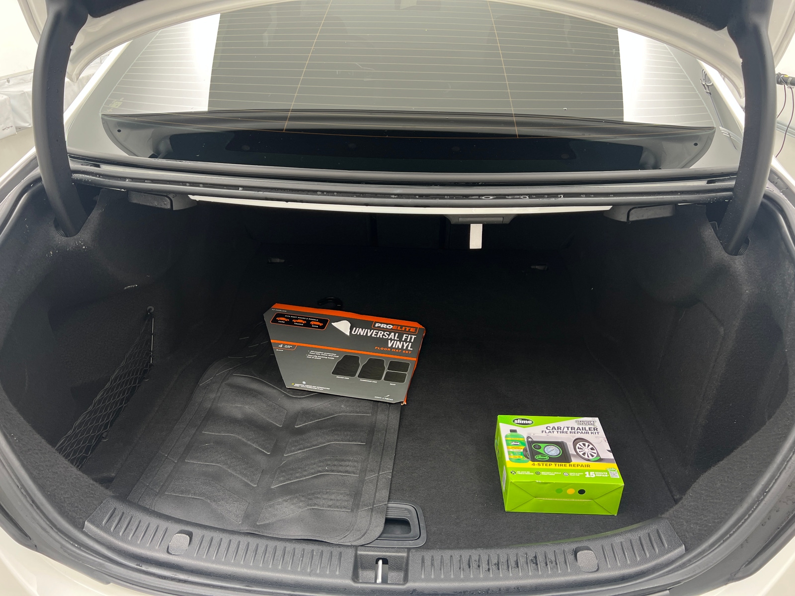 Thumbnail: 2020 Mercedes-Benz E-Class - 6