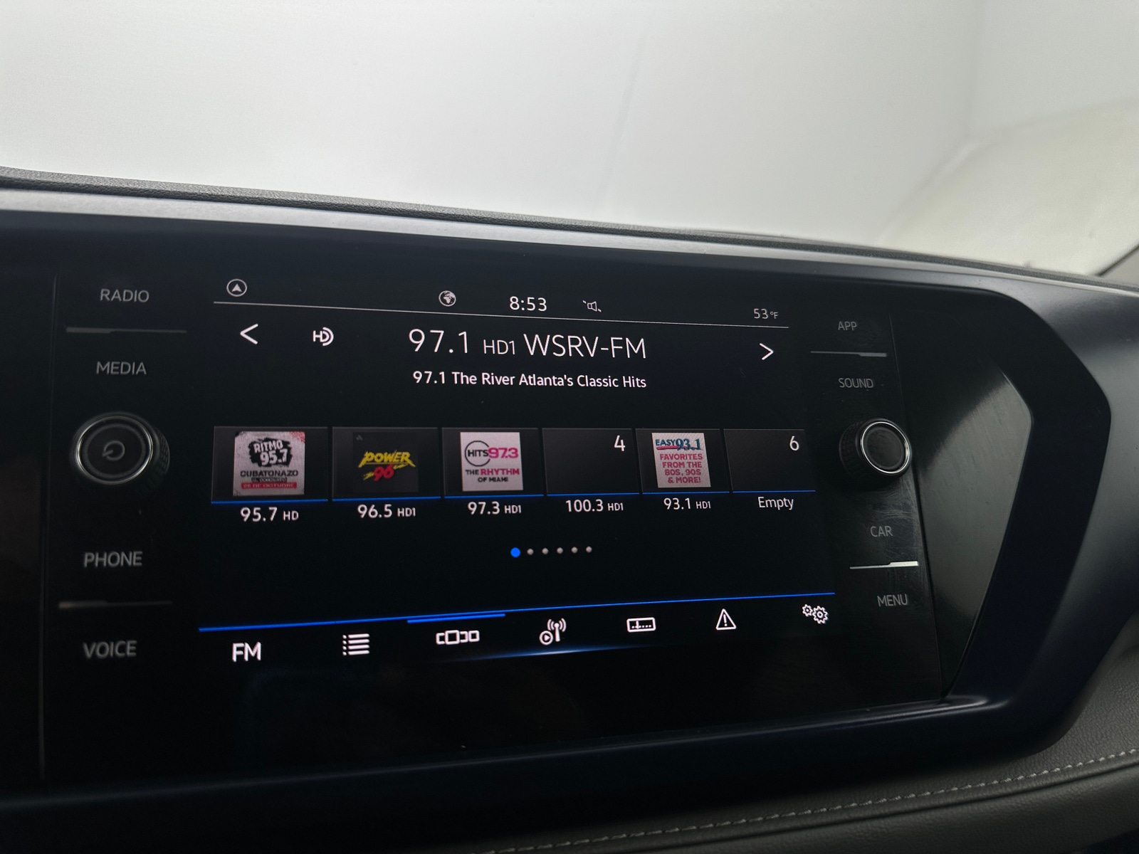 Thumbnail: 2024 Volkswagen Taos - 3