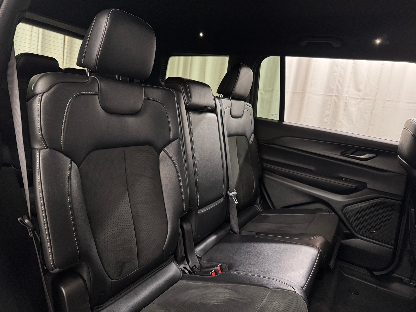 Thumbnail: 2024 Jeep Grand Cherokee L - 5