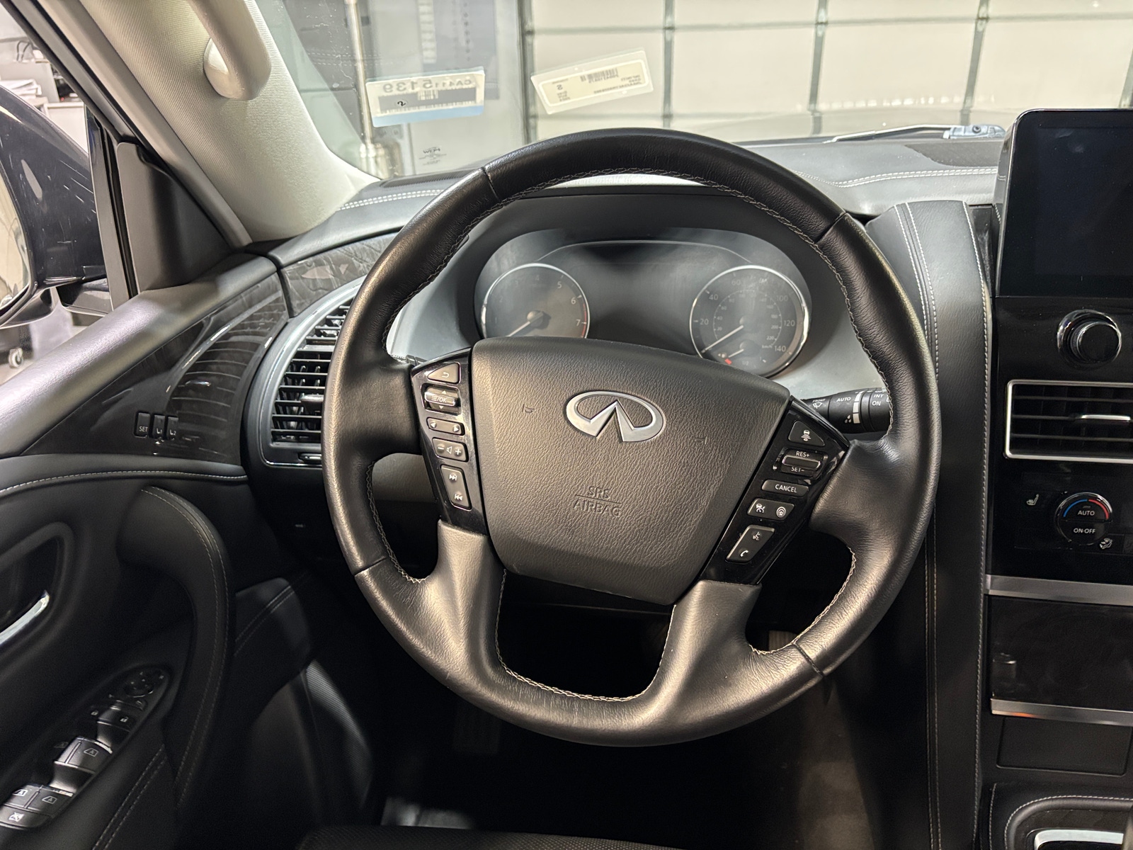 Thumbnail: 2024 INFINITI QX80 - 4