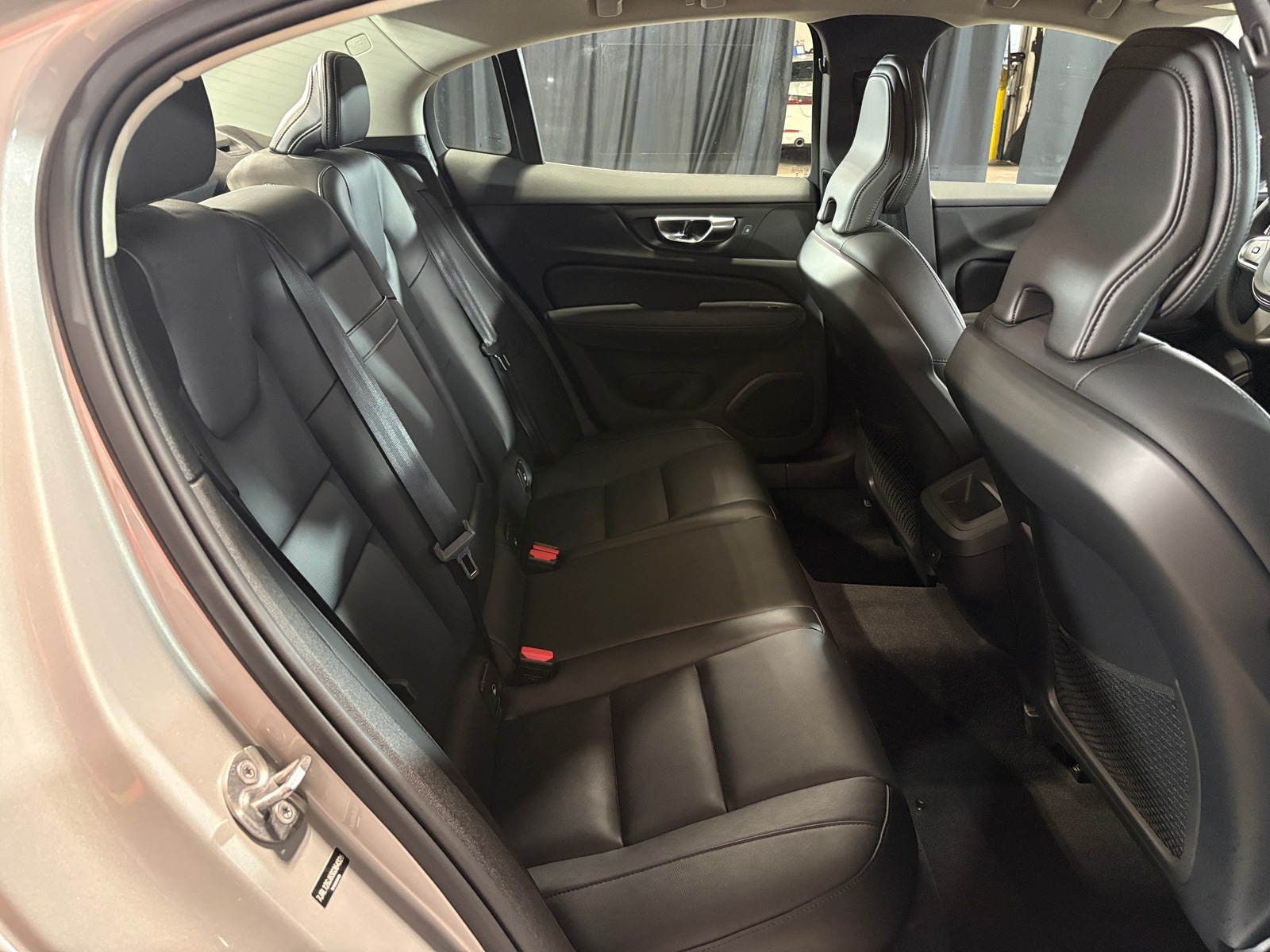 Thumbnail: 2025 Volvo S60 - 5