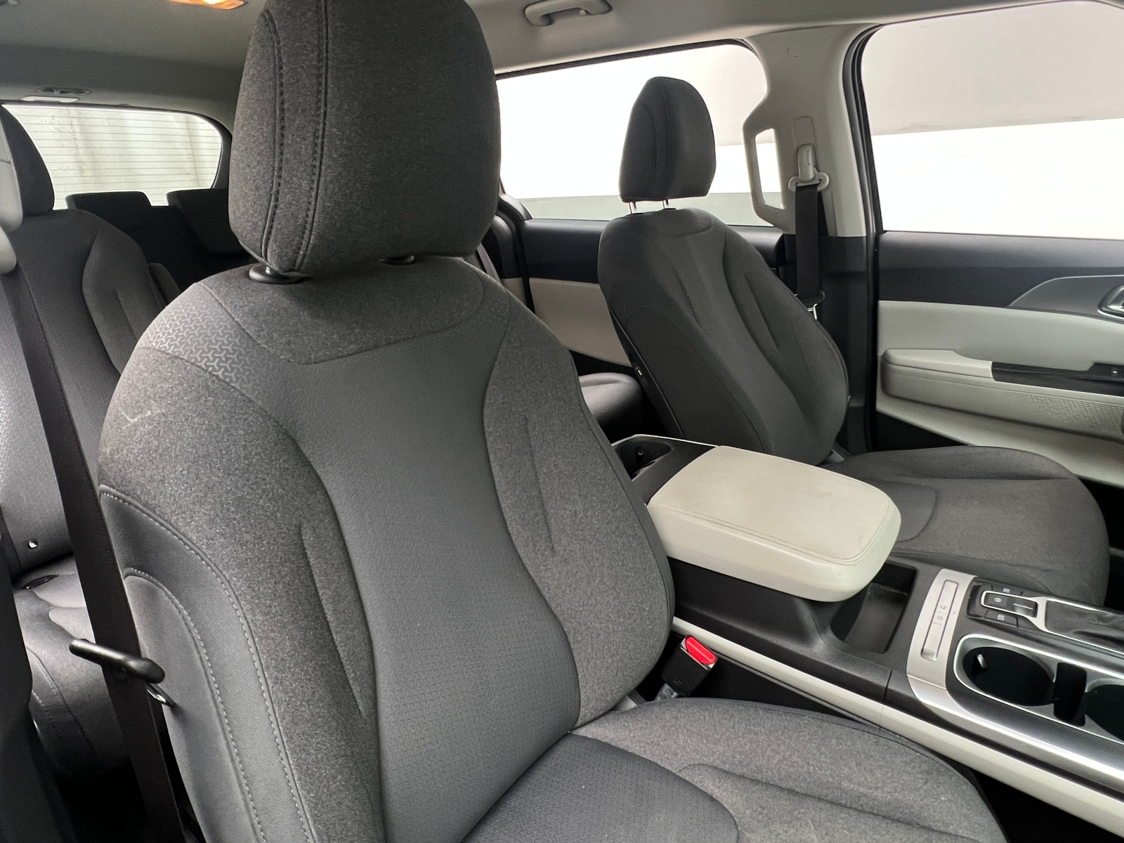 Thumbnail: 2023 Kia Carnival - 2