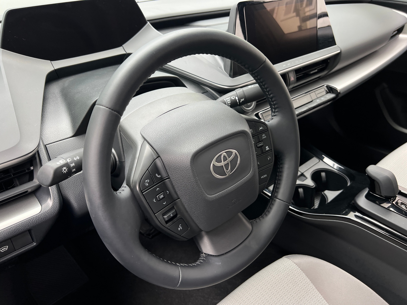 Thumbnail: 2024 Toyota Prius - 5