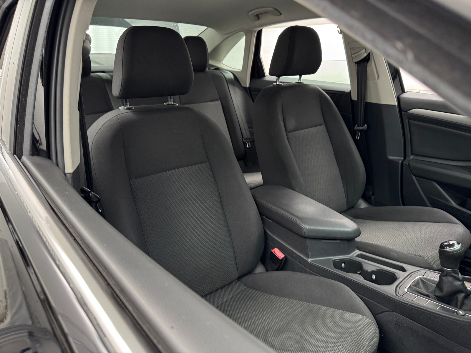 Thumbnail: 2019 Volkswagen Jetta - 2