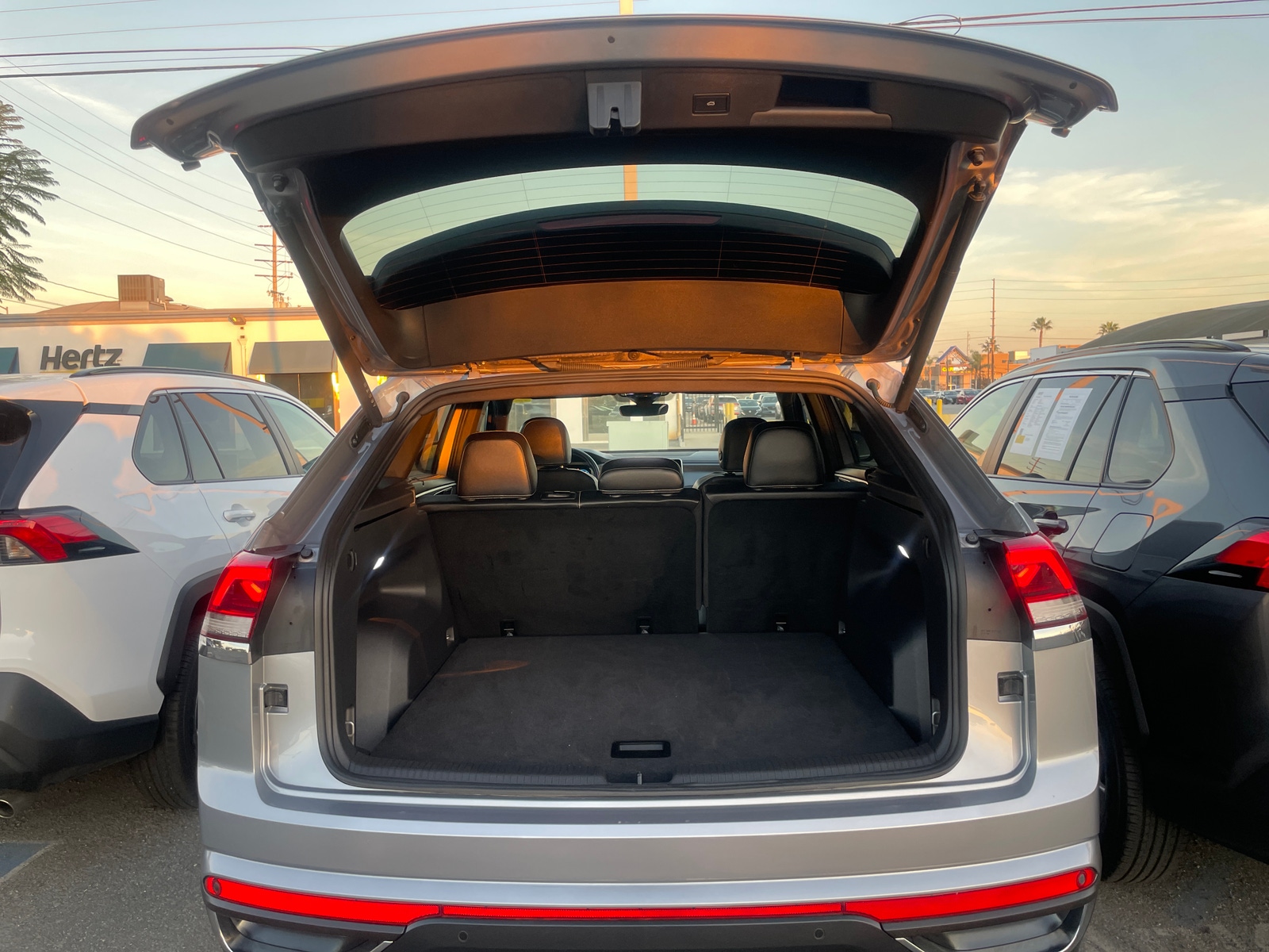 Thumbnail: 2025 Volkswagen Atlas - 6