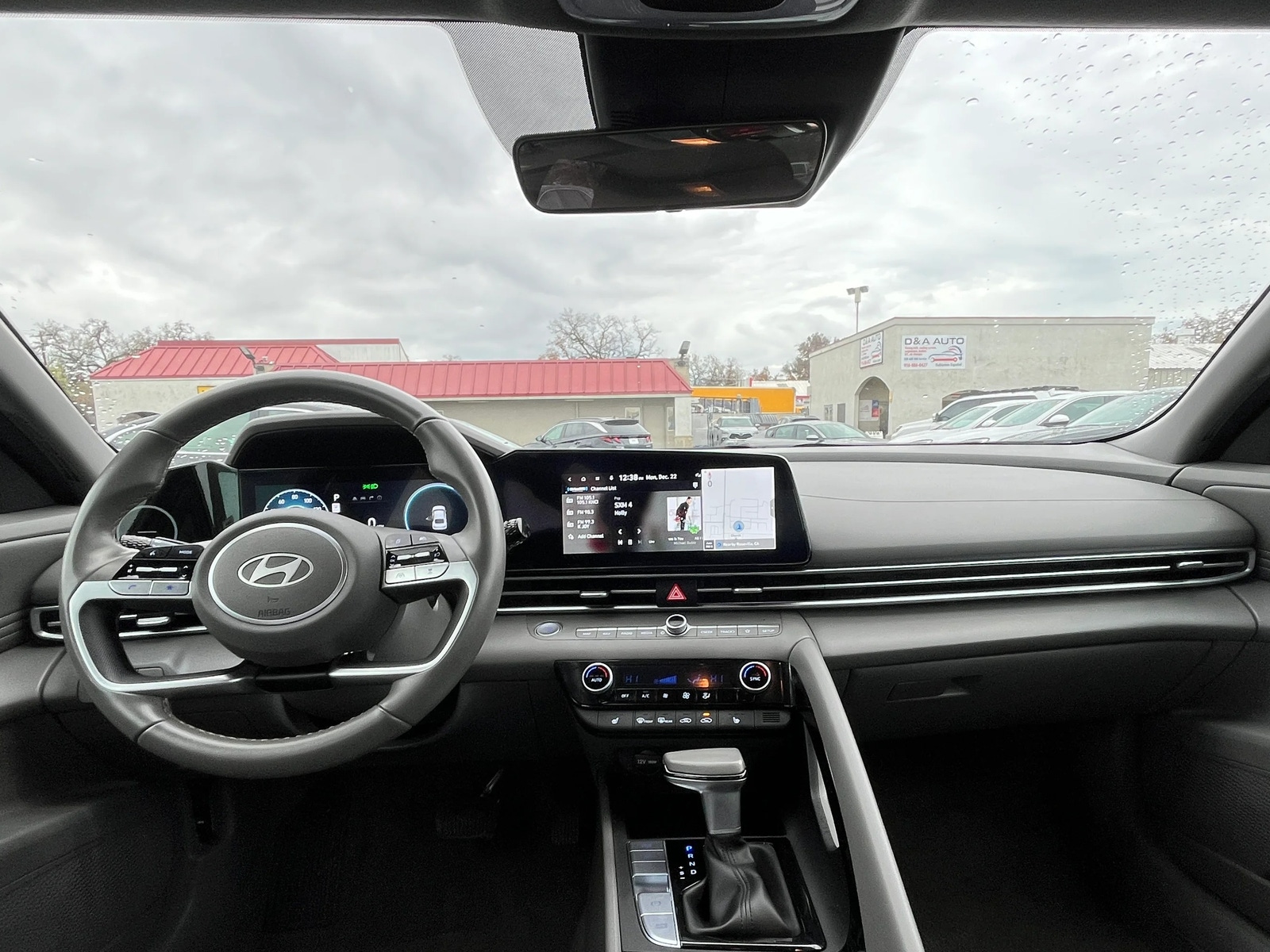 Thumbnail: 2025 Hyundai Elantra - 3