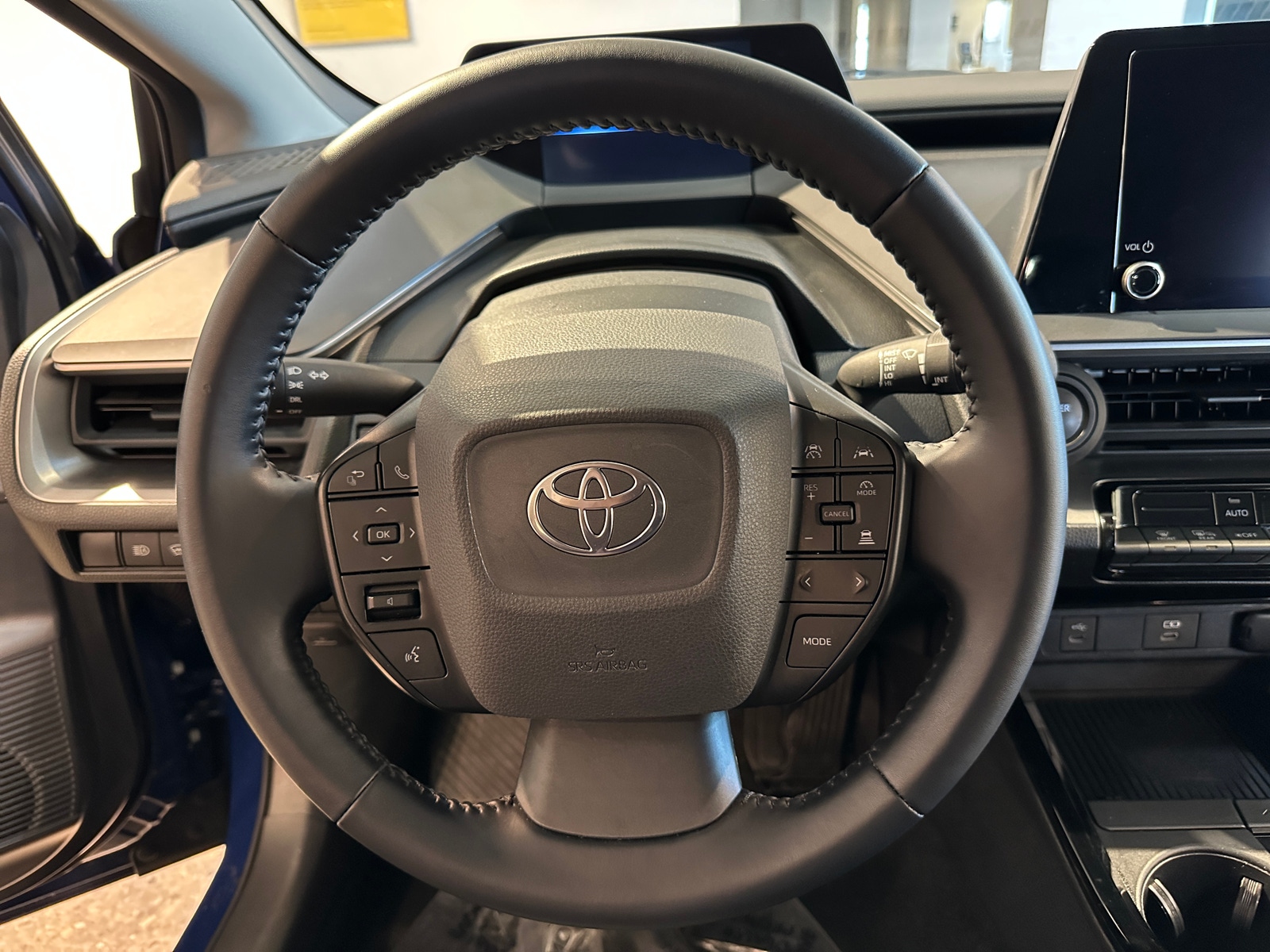 Thumbnail: 2025 Toyota Prius - 5