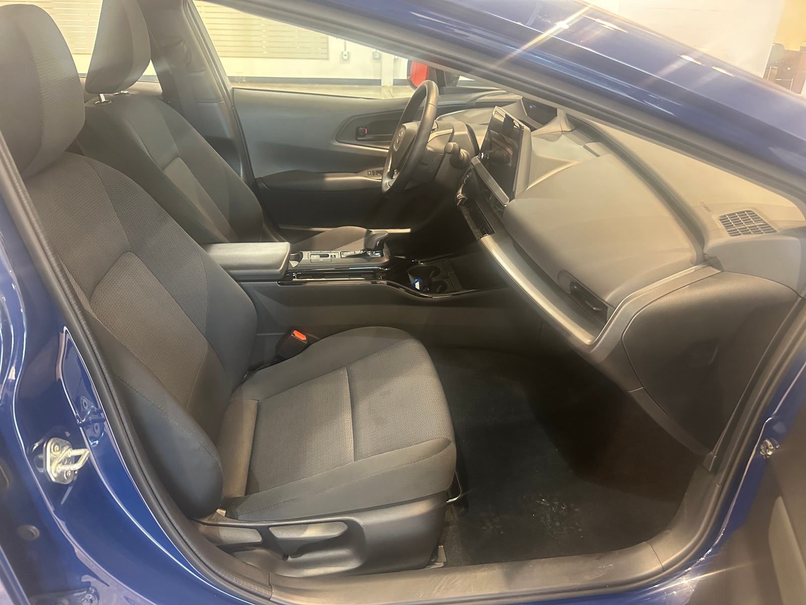 Thumbnail: 2025 Toyota Prius - 2