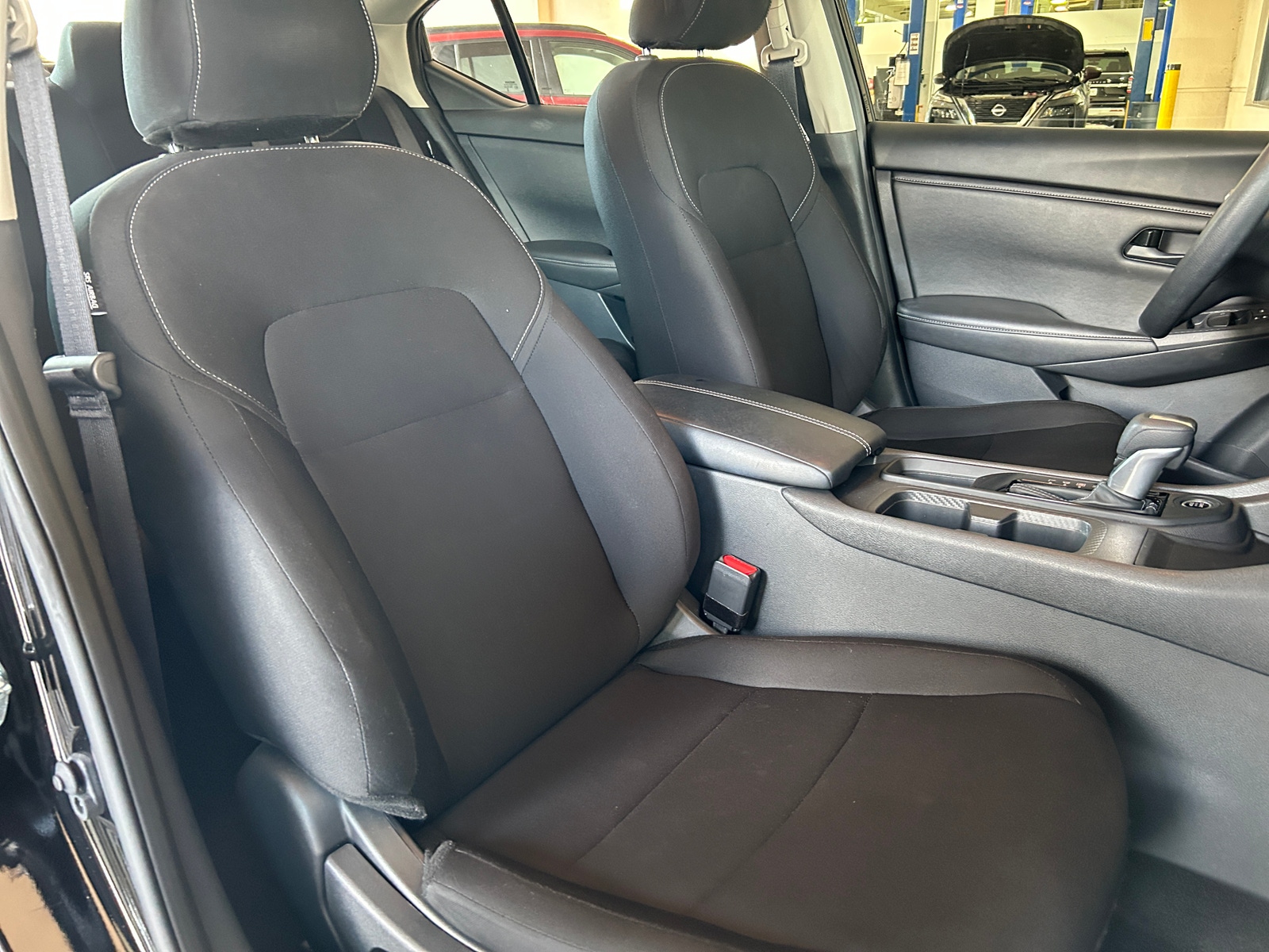 Thumbnail: 2025 Nissan Sentra - 2