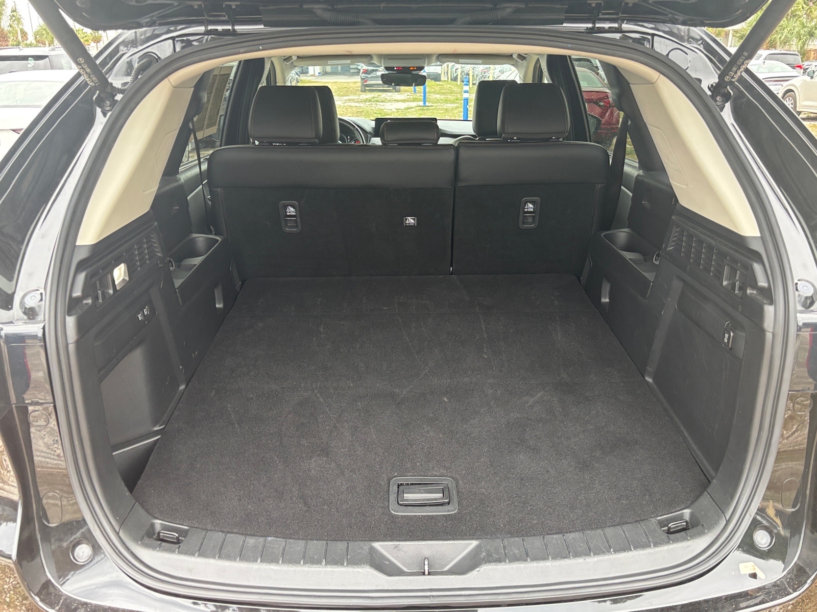 Thumbnail: 2025 Mazda CX-70 - 6