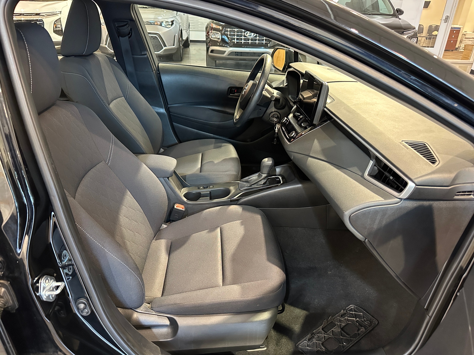 Thumbnail: 2025 Toyota Corolla - 2