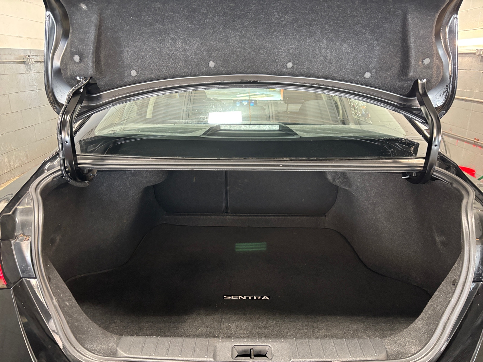 Thumbnail: 2025 Nissan Sentra - 6