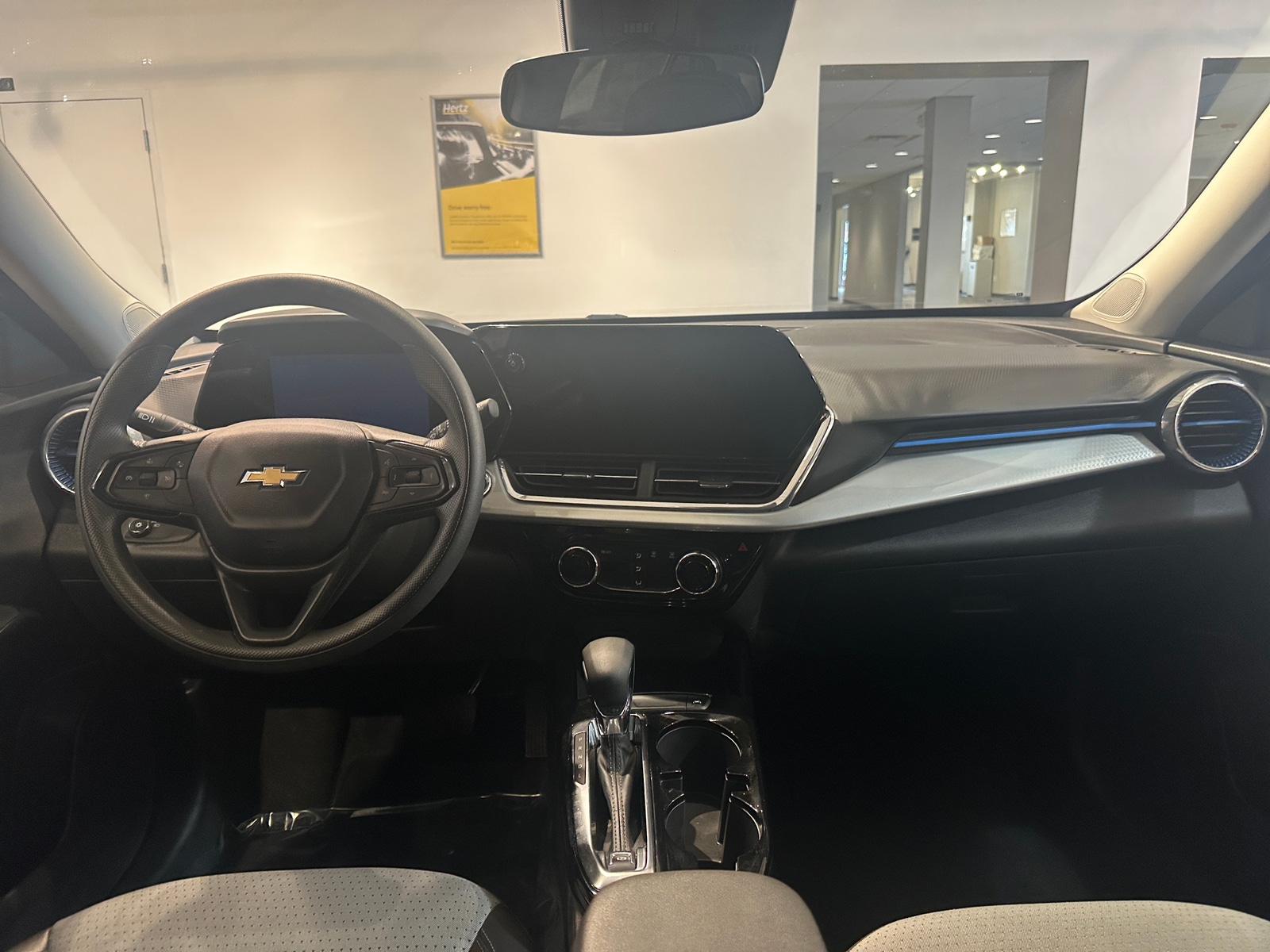 Thumbnail: 2025 Chevrolet Trax - 3