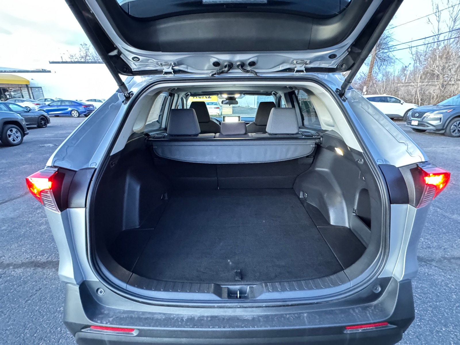 Thumbnail: 2025 Toyota RAV4 - 6