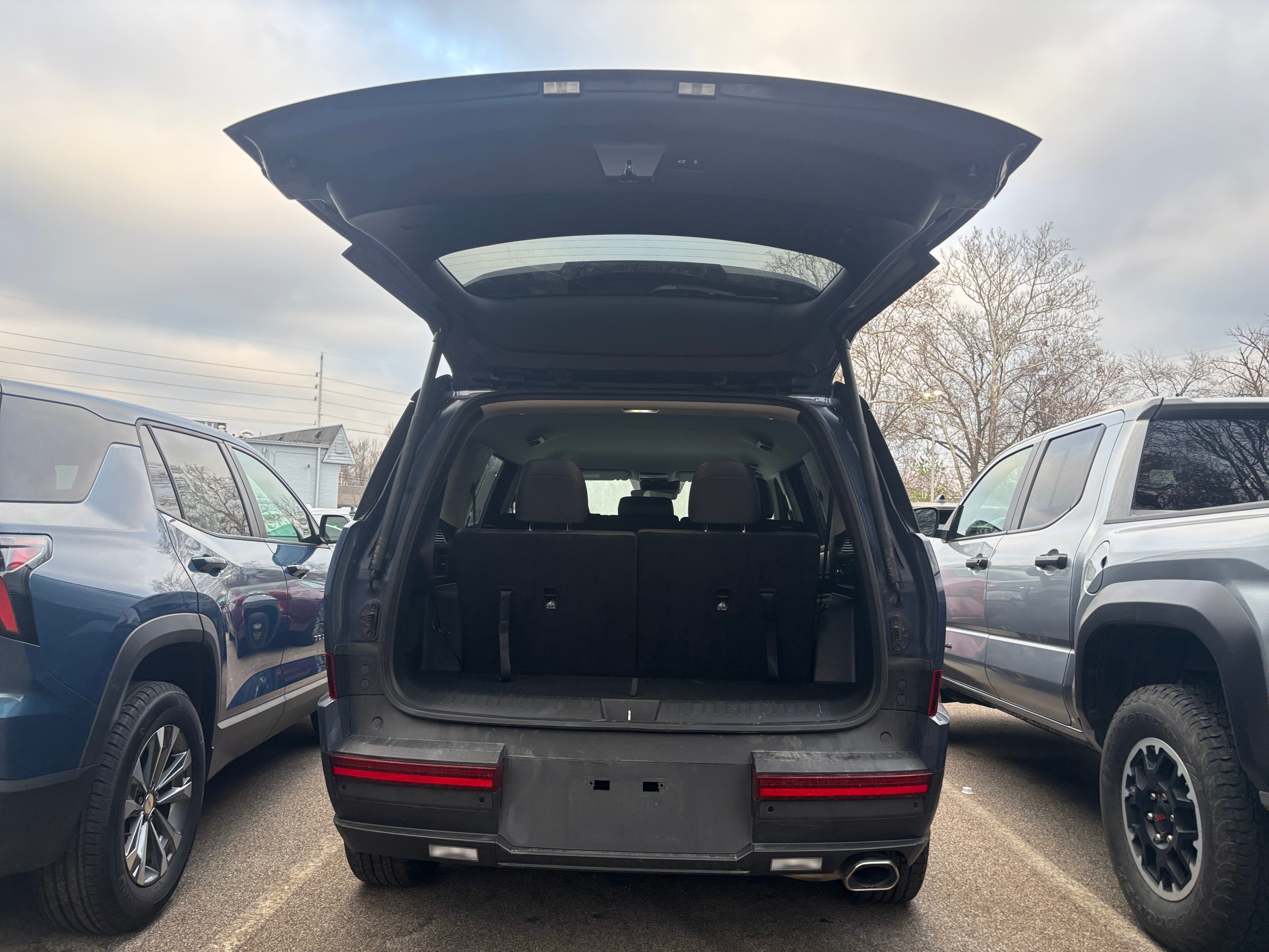 Thumbnail: 2025 Hyundai Santa Fe - 5