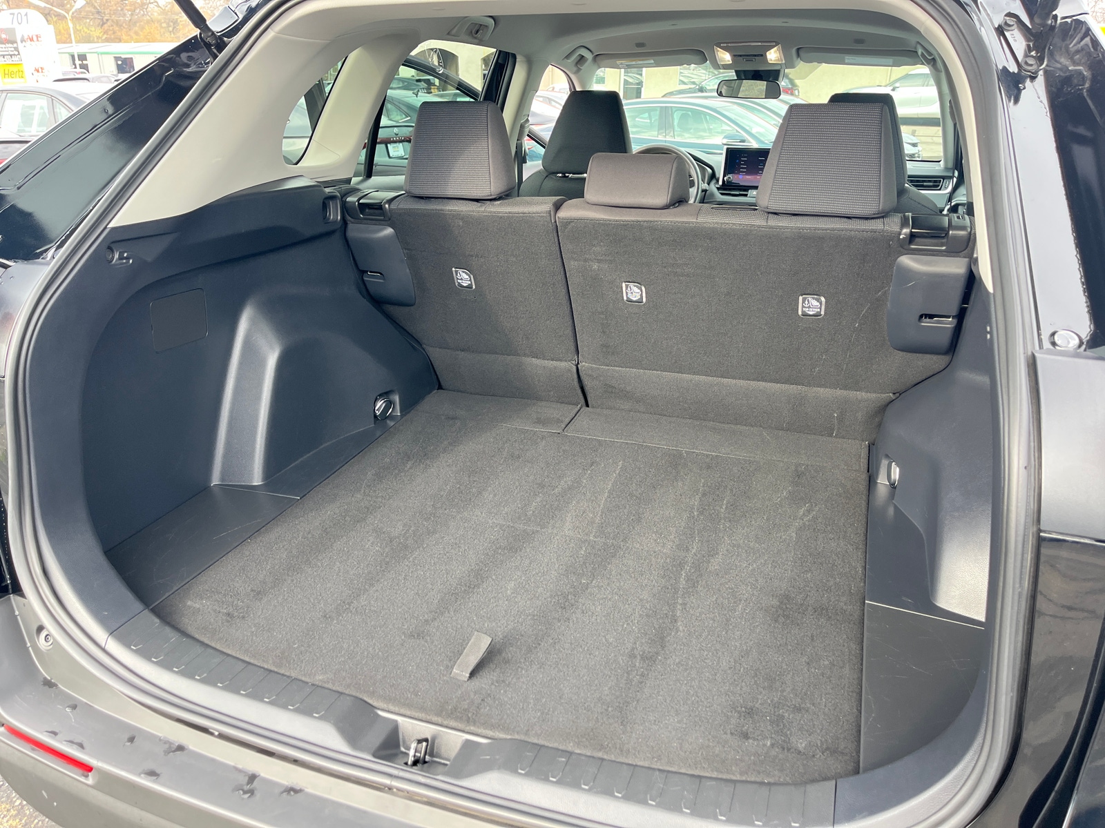 Thumbnail: 2025 Toyota RAV4 - 6