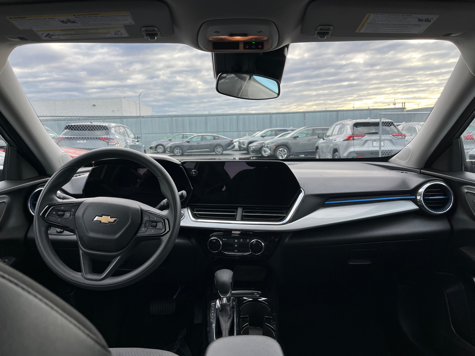 Thumbnail: 2025 Chevrolet Trax - 3