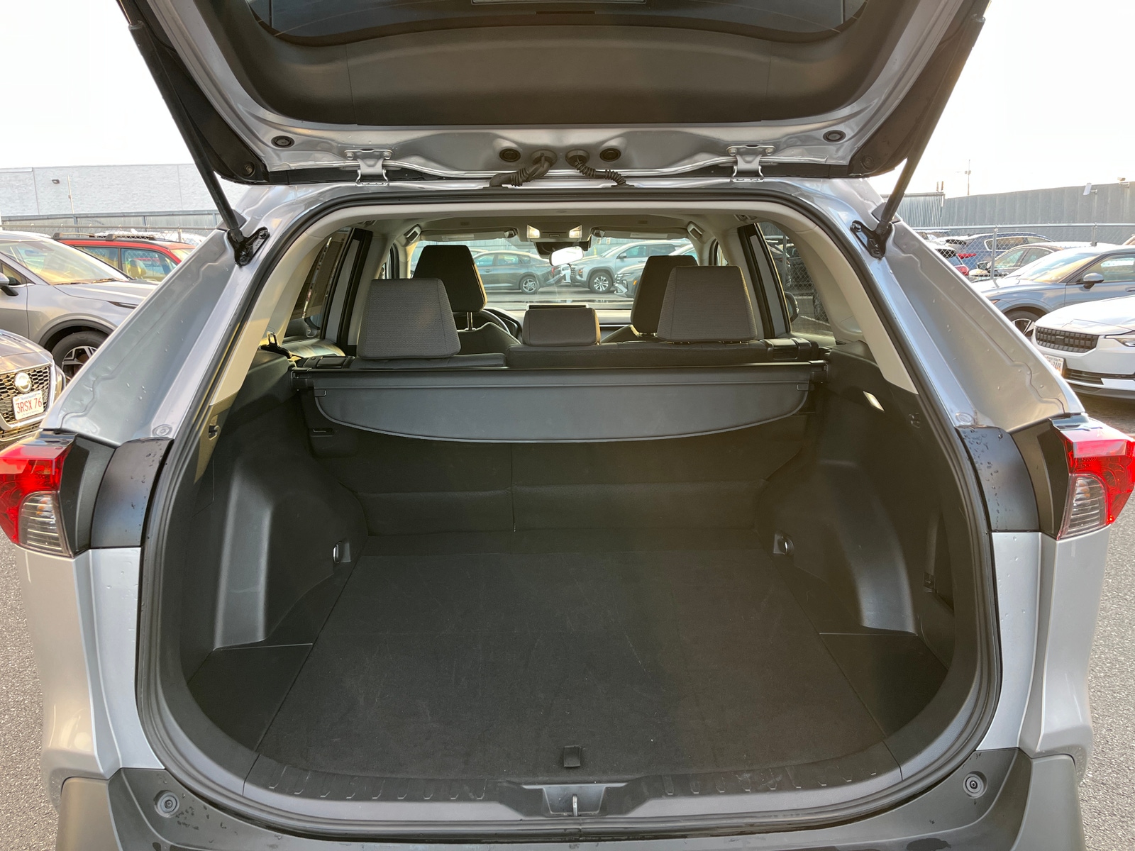 Thumbnail: 2025 Toyota RAV4 - 6