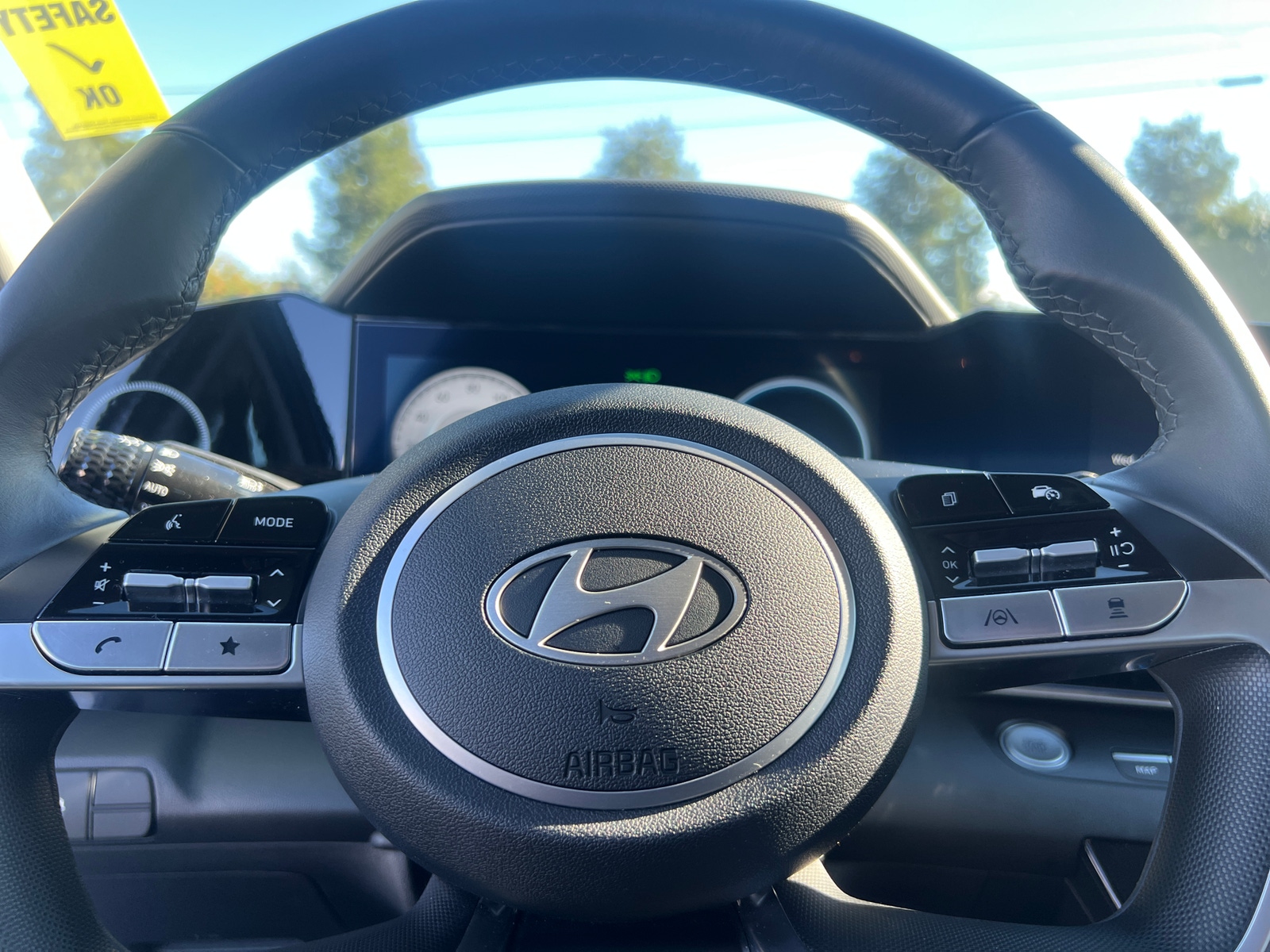 Thumbnail: 2025 Hyundai Elantra - 4