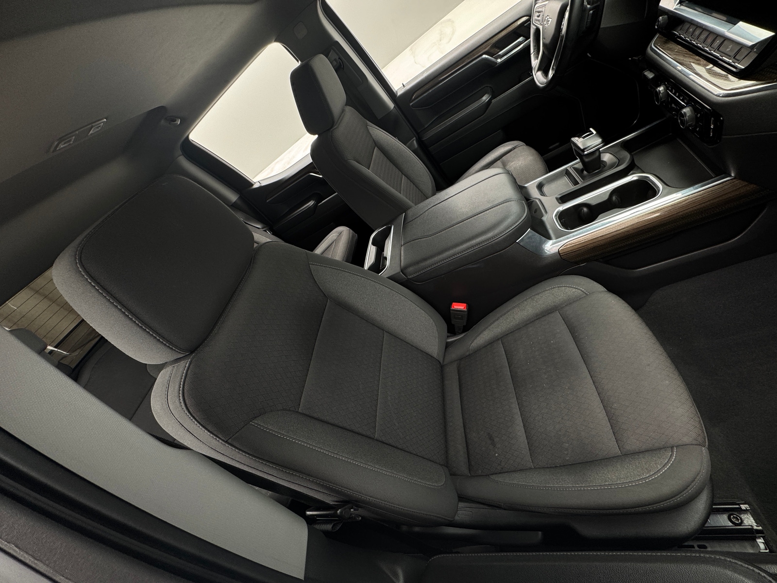 Thumbnail: 2024 Chevrolet Silverado 1500 - 2