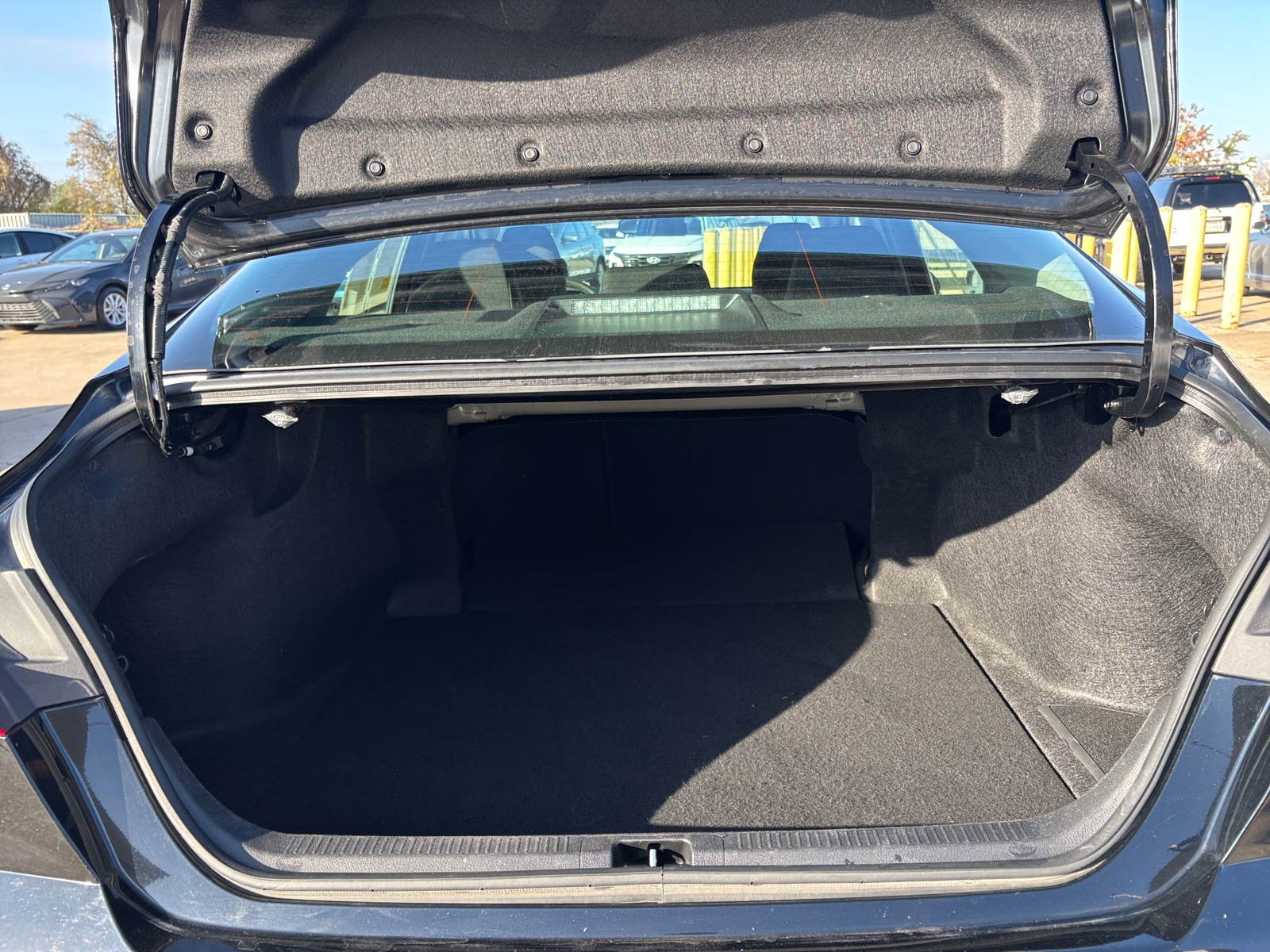 Thumbnail: 2025 Toyota Camry - 6