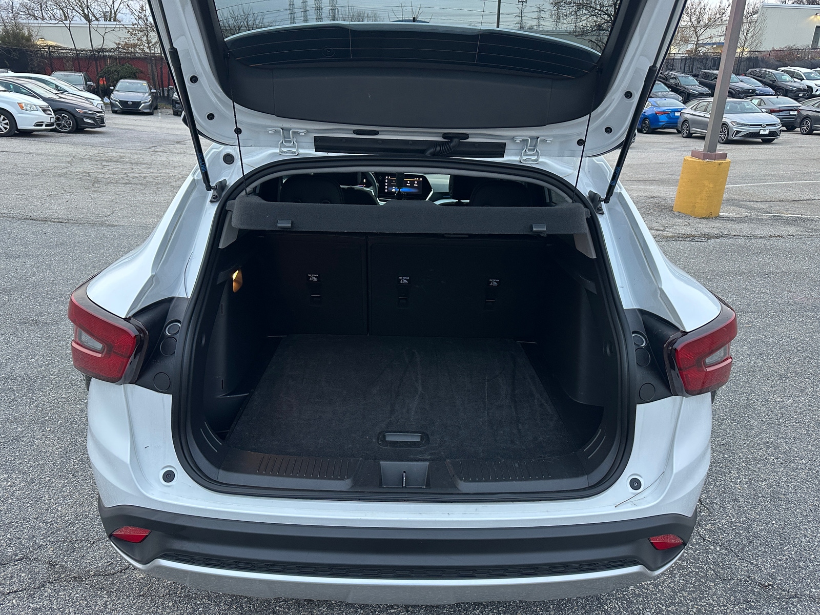 Thumbnail: 2025 Chevrolet Trax - 5