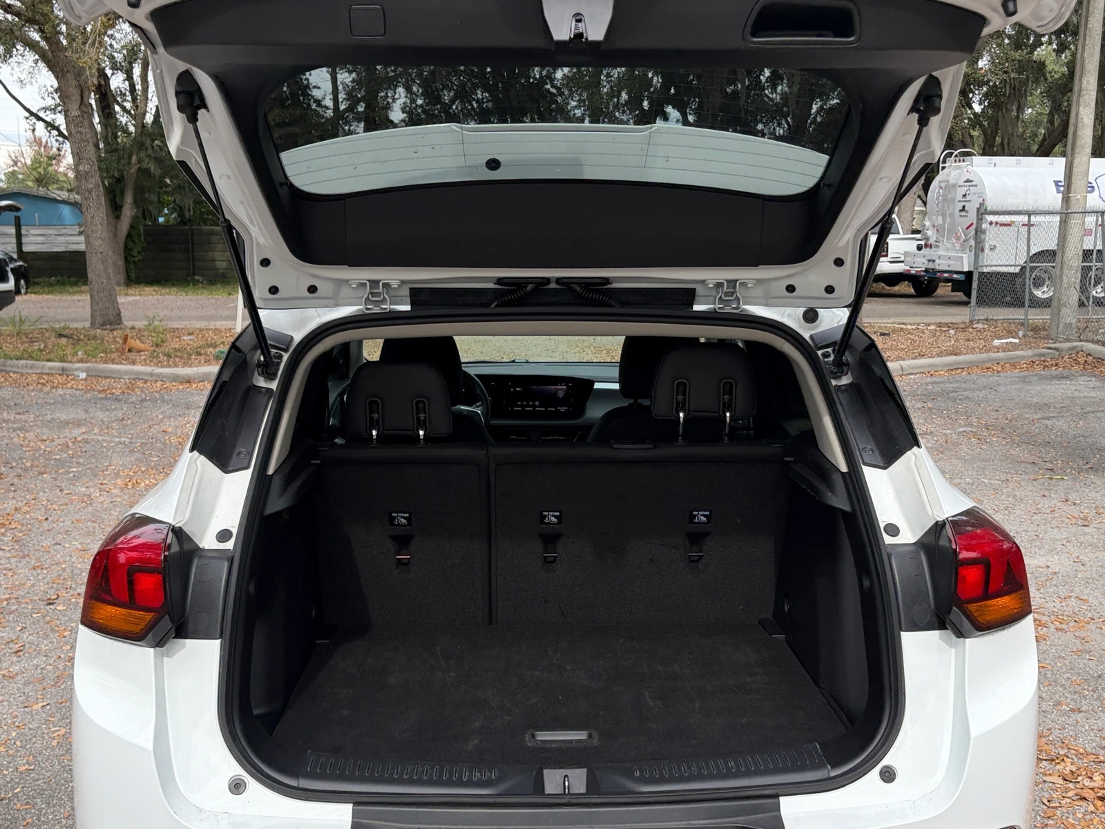 Thumbnail: 2025 Buick Encore GX - 4