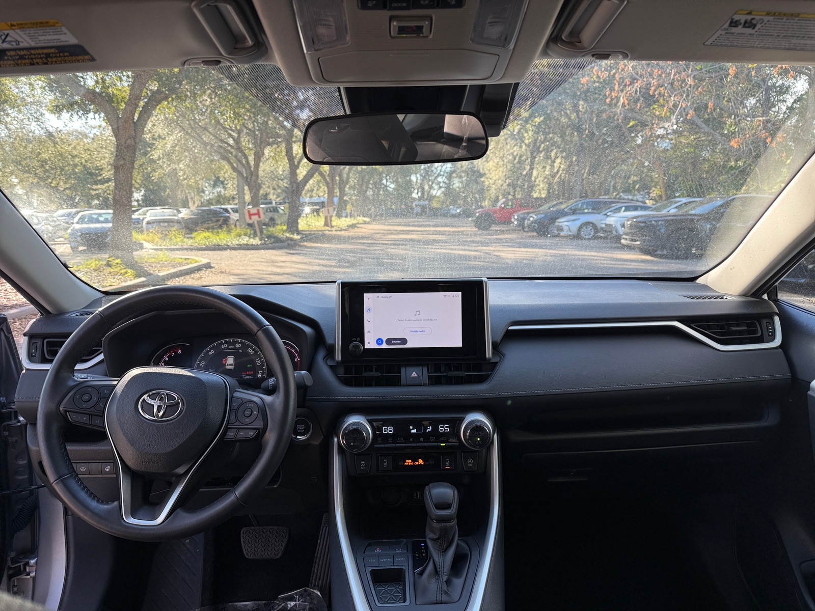 Thumbnail: 2025 Toyota RAV4 - 3