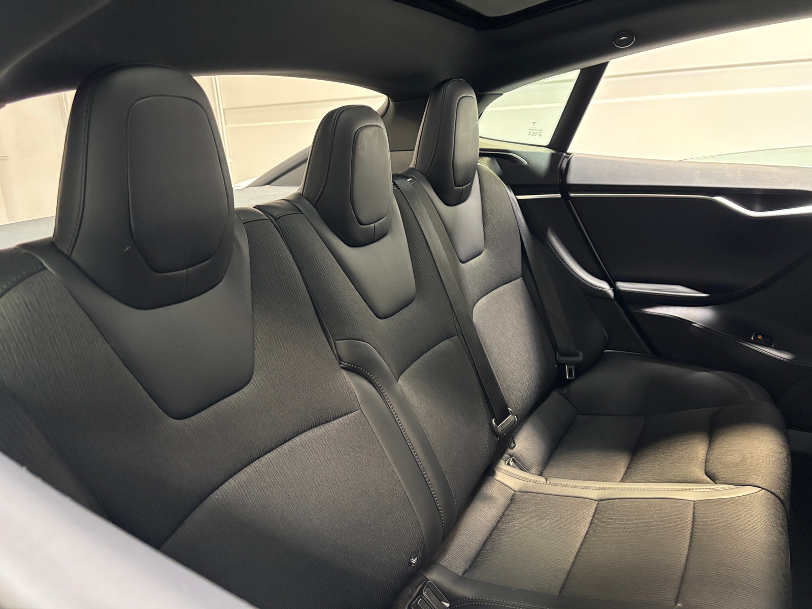 Thumbnail: 2017 Tesla Model S - 5