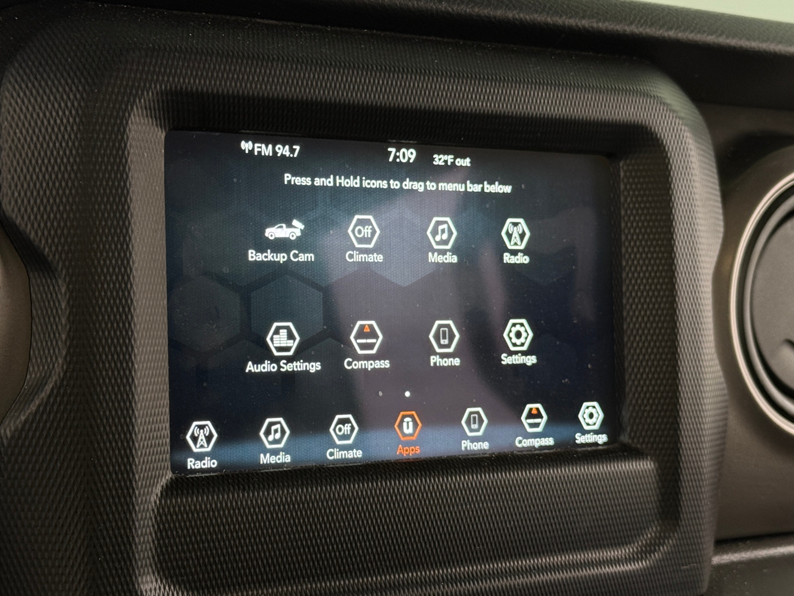 Thumbnail: 2022 Jeep Gladiator - 4