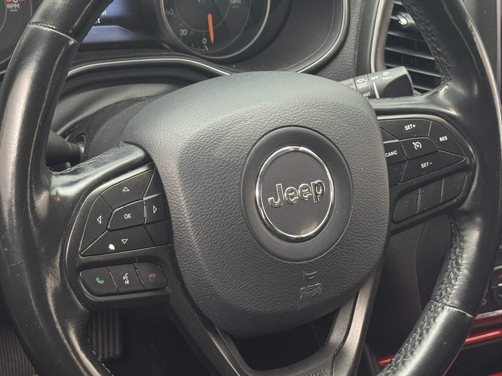 Thumbnail: 2020 Jeep Cherokee - 4