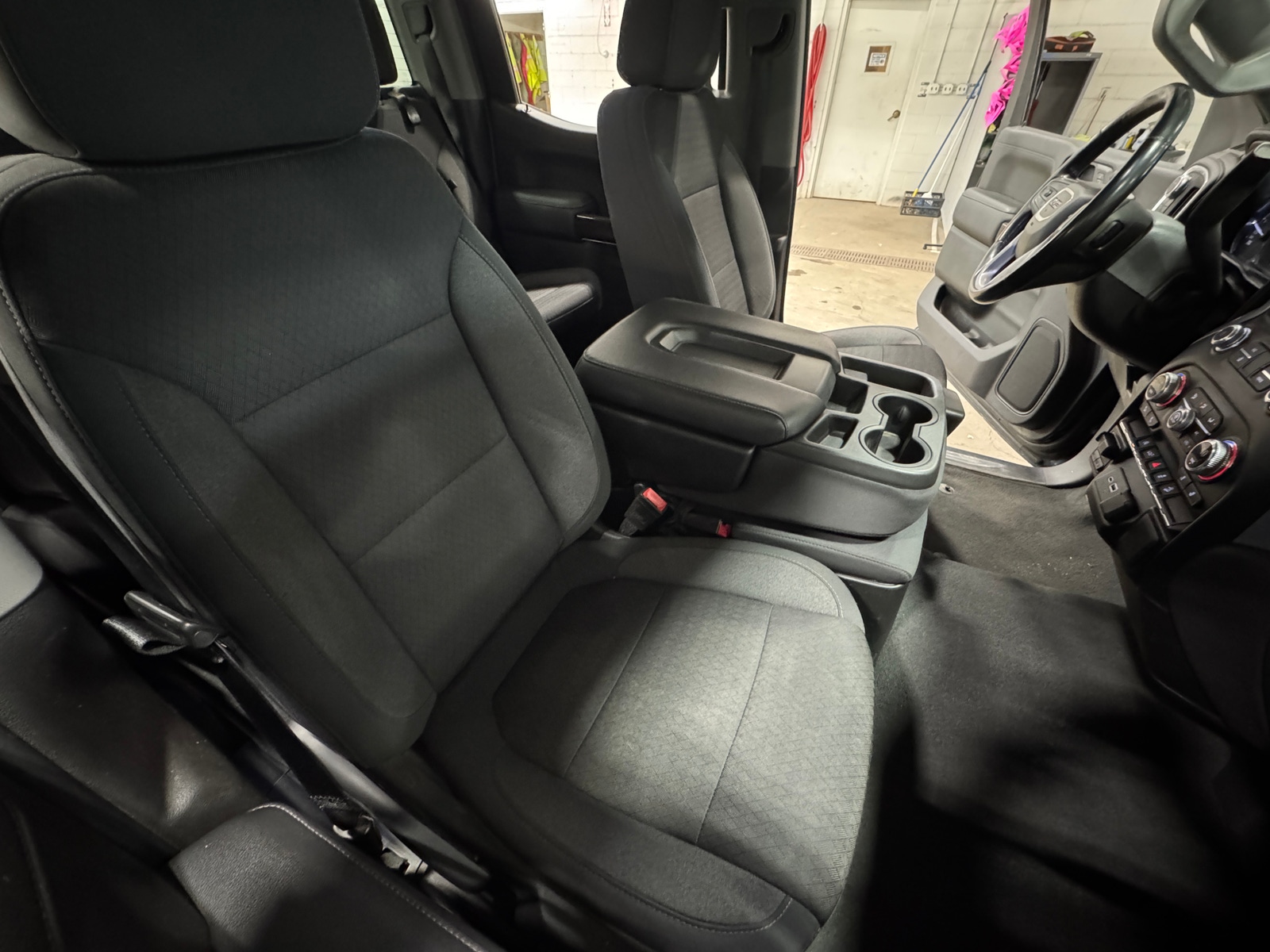 Thumbnail: 2021 GMC Sierra 1500 - 2