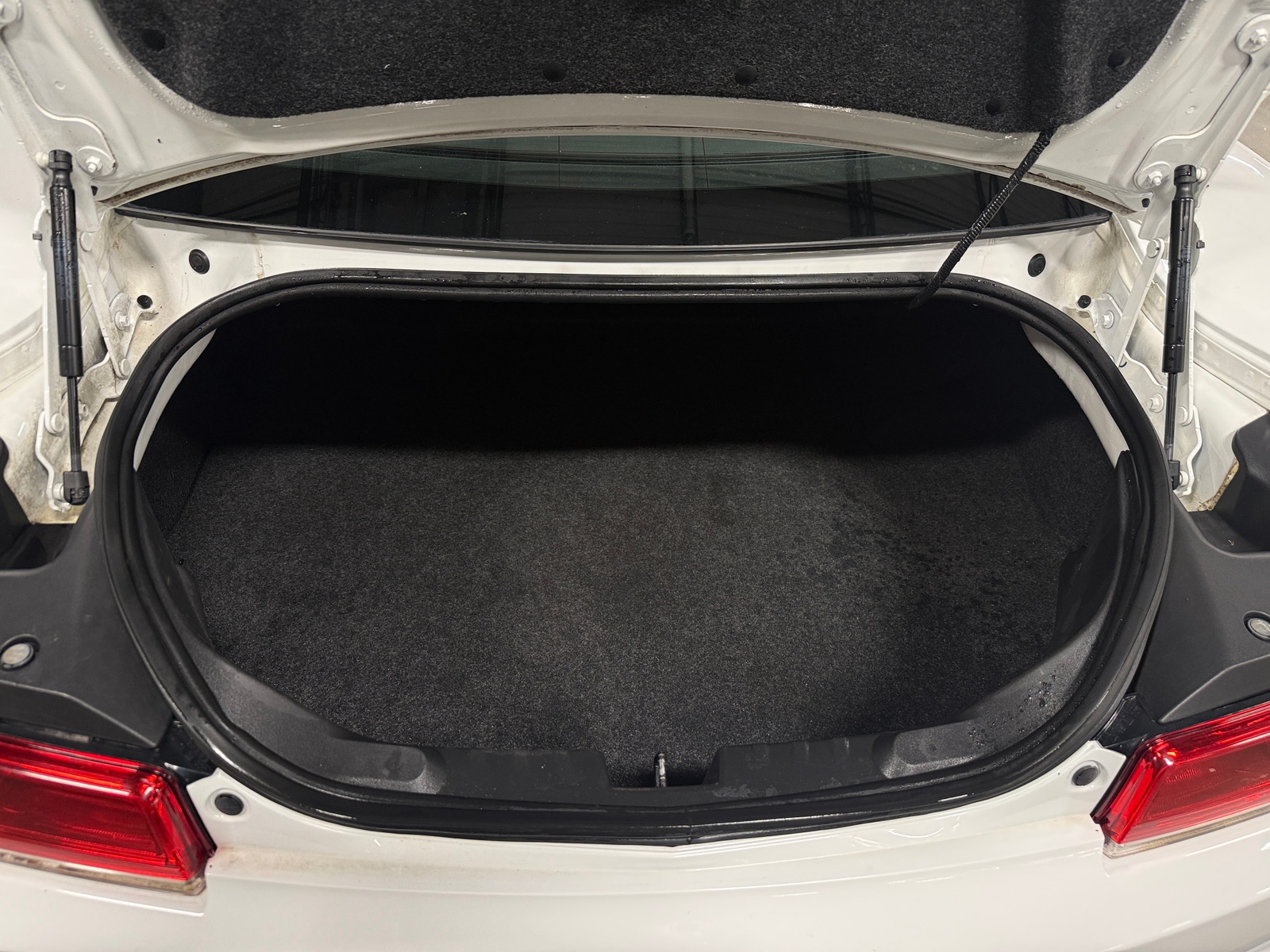 Thumbnail: 2014 Chevrolet Camaro - 6