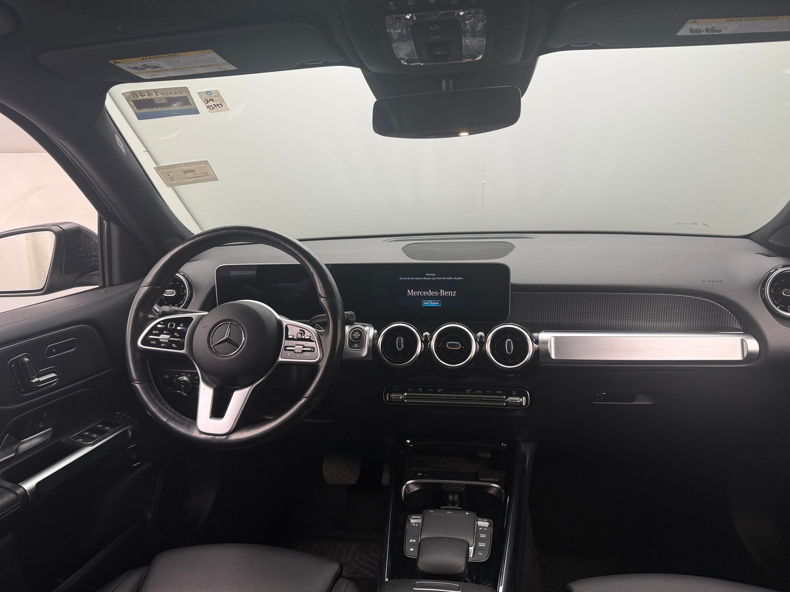 Thumbnail: 2021 Mercedes-Benz GLB - 2