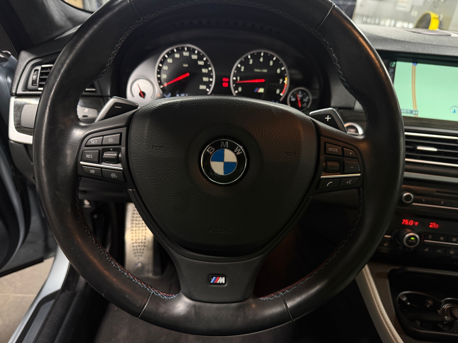 Thumbnail: 2013 BMW M5 - 4