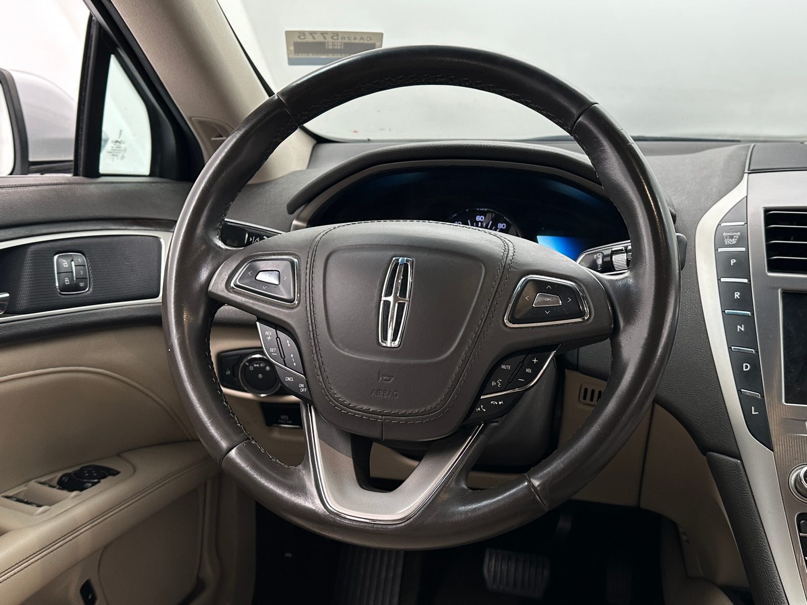 Thumbnail: 2019 Lincoln MKZ - 4